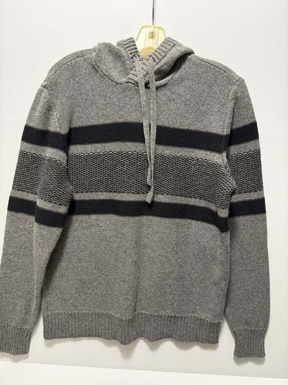 American Eagle Outfitters Men's Gray Black Striped Hooded